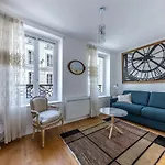 Apartamento Bright & Perfect Location , 15 Min Eiffel Tower *