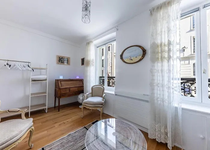 Διαμέρισμα Bright & Perfect Location , 15 Min Eiffel Tower Παρίσι