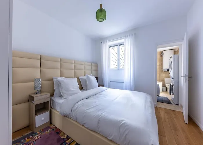 Bright & Perfect Location , 15 Min Eiffel Tower *
